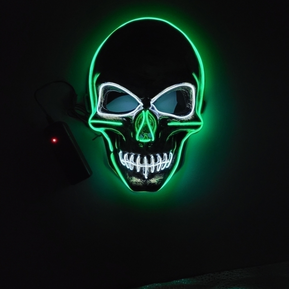 NEW LED LIGHT UP SKULL MASKS GREEN GOLD
